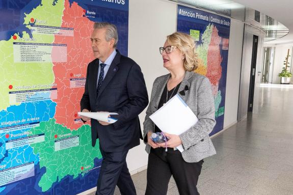 Imaxe da nova:Gómez Caamaño salienta os 90,2 M€ investidos nos últimos catro anos en equipamento e tecnoloxía para a atención primaria como mostr...