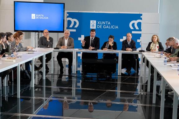 Imaxe da nova:López Campos consensúa coas principais institucións culturais o deseño dunha “programación excelsa” do ‘Ano Oteriano’ “á altura da ...