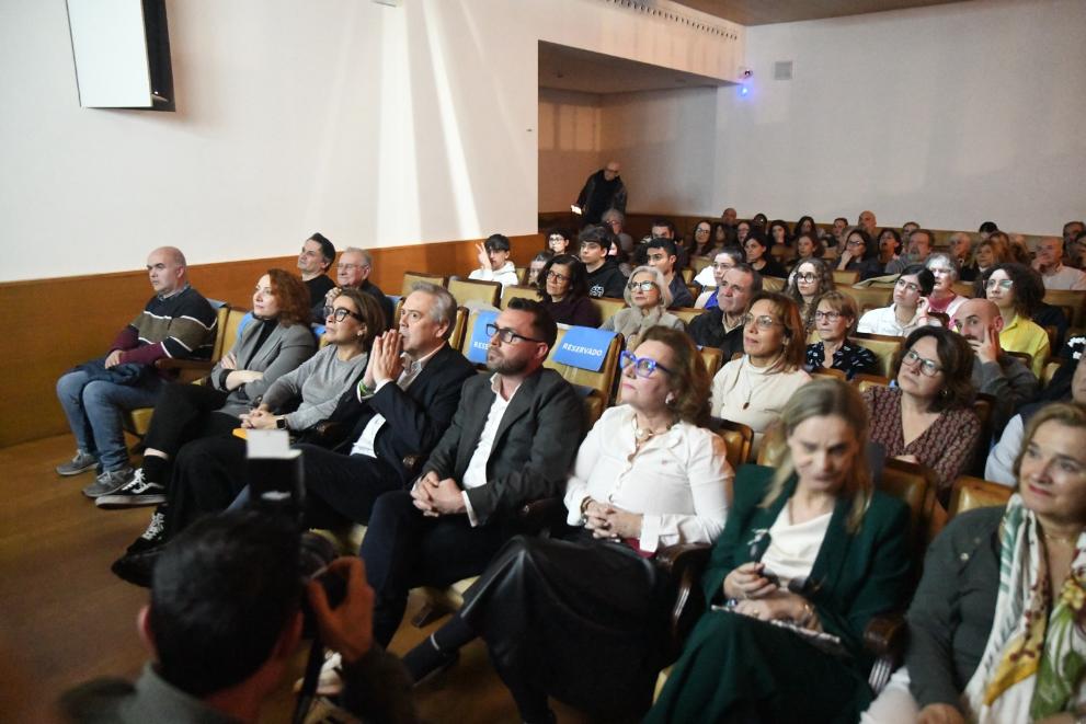 Imaxe 2 de 3 asociada á nova