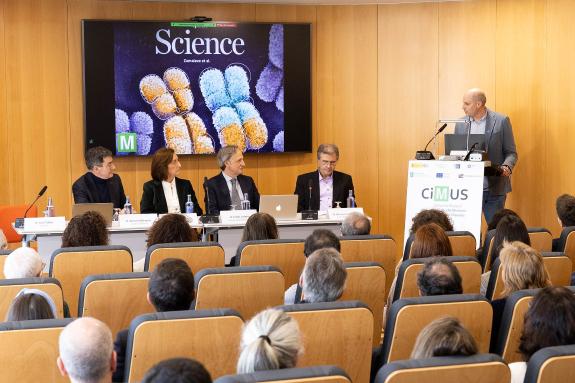 Imagen de la noticia:La Xunta señala al equipo del CiMUS como ejemplo del talento de la I+G+i tras alcanzar un hito investigador sobre el cáncer