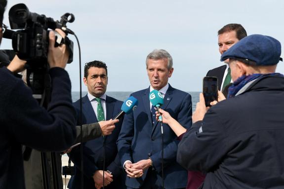 Imagen de la noticia:Rueda reunirase en Bruxelas co comisario de Agricultura e Alimentación para defender os intereses do sector primario galego ...