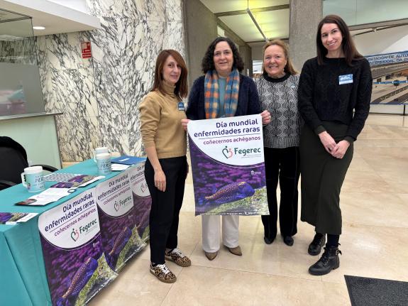 Imagen de la noticia:Belén do Campo visita y colabora en la mesa de Fegerec en el Día Mundial de las Enfermedades Raras