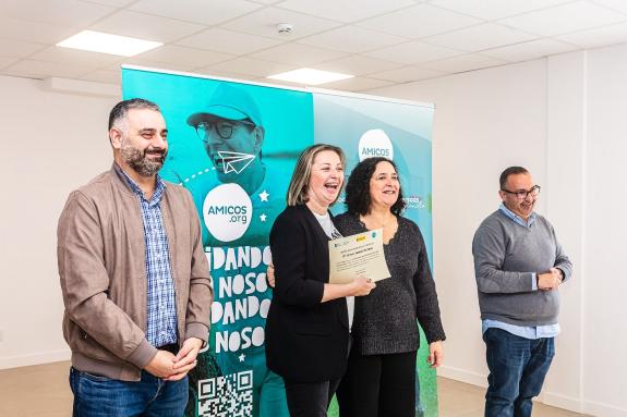 Imagen de la noticia:Belén do Campo felicita en Amicos a las alumnas que terminaron su formación de atención sociosanitaria a personas dependient...