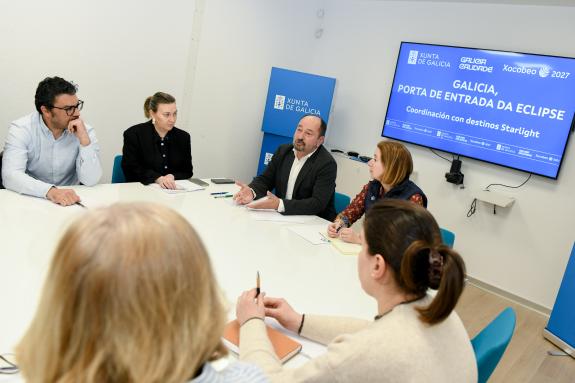 Imagen de la noticia:La Xunta y los nueve destinos Starlight de Galicia trabajan para poner en valor turístico y divulgativo el eclipse solar del...