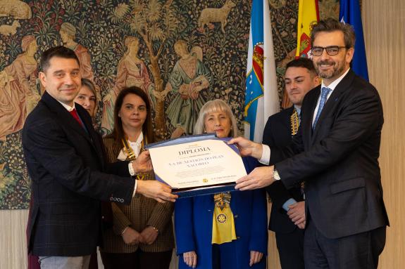 Imaxe da nova:A Sociedade Anónima do Plan Xacobeo recibe o Premio Servir dos clubs rotario de Galicia