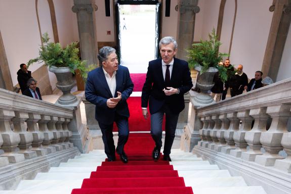 Imagen de la noticia:Rueda anuncia que la Xunta invertirá 2 M€ en el nuevo pabellón de Monte Porreiro y que colaborará con 1 M€ en la financiació...