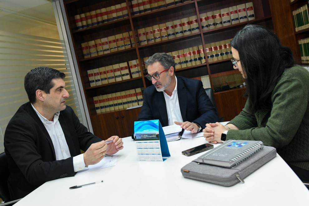 Imaxe 1 de 2 asociada á nova