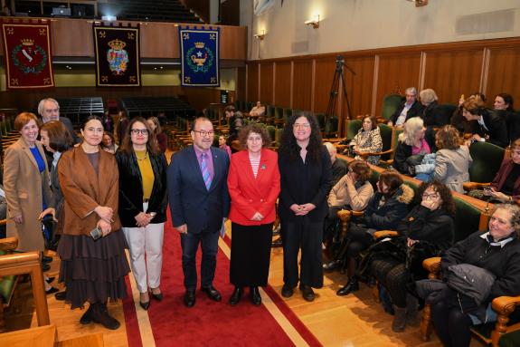 Imaxe da nova:A Xunta avoga por dar máis visibilidade e recoñecemento ao traballo académico e profesional das mulleres