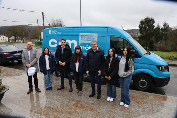 Imagen de la noticia:El Centro de Información a la Mujer móvil de la Xunta recorrerá ocho ayuntamientos lucenses hasta finales de marzo