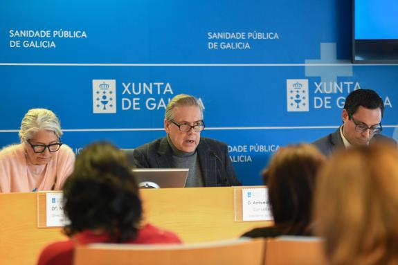 Imagen de la noticia:Gómez Caamaño destaca la convocatoria de 5.550 plazas de distintas categorías del Servizo Galego de Saúde con el fin de refo...