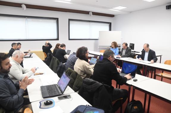 Imagen de la noticia:La Xunta convocará un concurso de méritos para renovar la dirección de 146 centros educativos