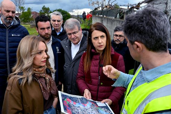 Imagen de la noticia:Medio Rural reafirma su apoyo a propietarios y ayuntamientos a través del convenio de gestión de la biomasa en las fajas sec...
