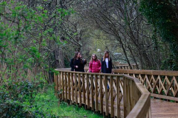 Imagen de la noticia:Martina Aneiros destaca las ayudas de la Xunta a ayuntamientos para actuaciones frente al cambio climático en el humedal de ...