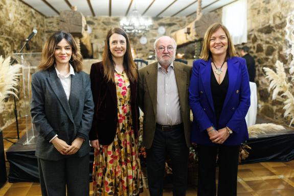 Imagen de la noticia:Medio Rural insiste en blindar todas las medidas en la futura PAC y todos los sellos gallegos de calidad diferenciada en el ...