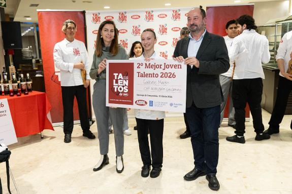 Imagen de la noticia:Turismo de Galicia premia con una beca de estudios en el Centro Superior de Hostelería de Galicia al alumno ganador del conc...