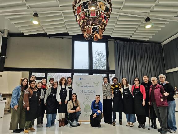 Imagen de la noticia:La Xunta impulsa en Merza la comercialización del producto artesano y la marca Artesanía de Galicia
