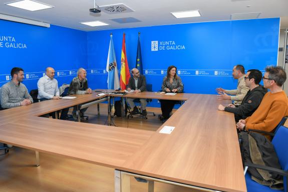 Imaxe da nova:Villaverde recibe á nova directiva de Agade e reitera o apoio do Goberno galego á cadea mar-industria