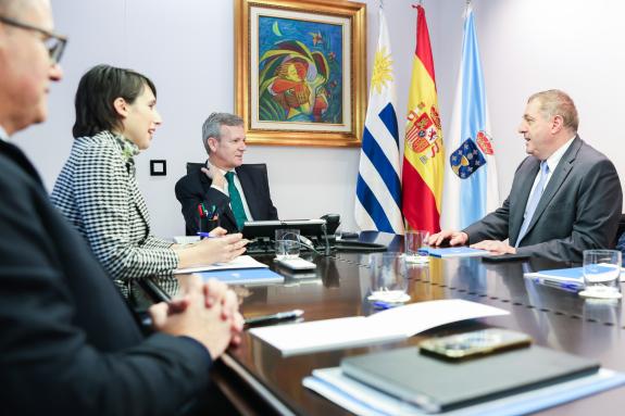 Imagen de la noticia:Rueda recibe al nuevo embajador de Uruguay en España y apuesta por reforzar las relaciones en materia de comercio y turismo