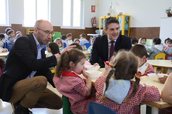Imagen de la noticia:La Xunta destaca que mañana abrirá el período para solicitar una de las 1.133 plazas en las escuelas infantiles de la red pú...