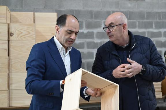 Imaxe da nova:A Xunta destaca o potencial galego na transformación de madeira de piñeiro no sector da embalaxe