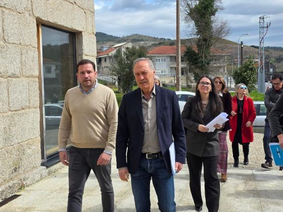 Imagen de la noticia:La delegación territorial celebra su Comisión de coordinación itinerante en el Ayuntamiento de Cerdedo-Cotobade