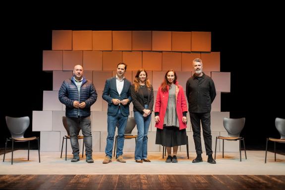 Imaxe da nova:Elefante Elegante estrea en Galicia a comedia xestual para público familiar `Coralinda´, producida co apoio da Xunta