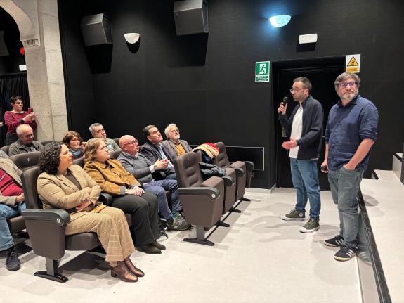 Imaxe da nova:Belén do Campo e a alcaldesa de Triacastela asisten á presentación do documental “O camiño da Cova de Eirós” na Filmoteca de Galici...