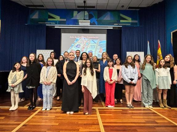 Imaxe da nova:Belén do Campo participou na presentación das Meigas das Fogueiras de San Xoán na Coruña