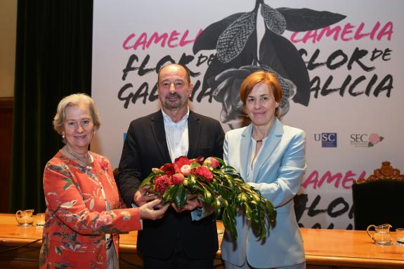Imaxe da nova:A exposición `Camelia, flor de Galicia’ impulsa co apoio da Xunta a oferta turística de Santiago de Compostela en Semana Santa