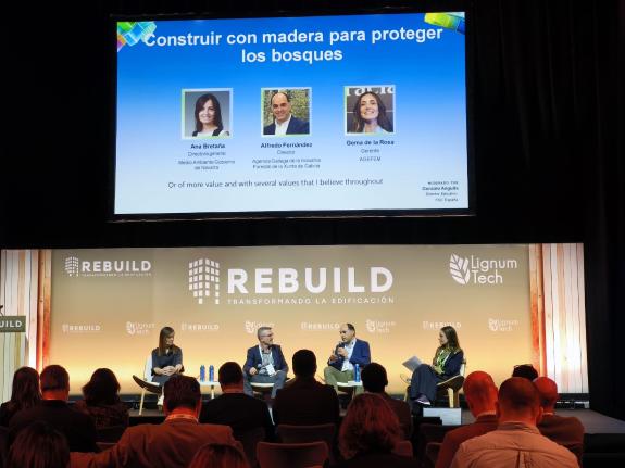 Imaxe da nova:A Xunta destaca en Madrid a aposta de Galicia por impulsar a construción con madeira autóctona