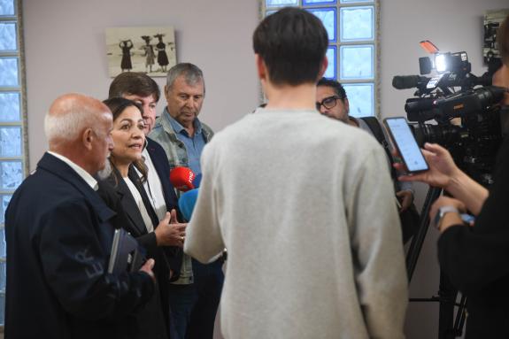 Imaxe da nova:Villaverde detalla ás confrarías as medidas da Xunta de 22,7 M€ para a recuperación dos bancos marisqueiros