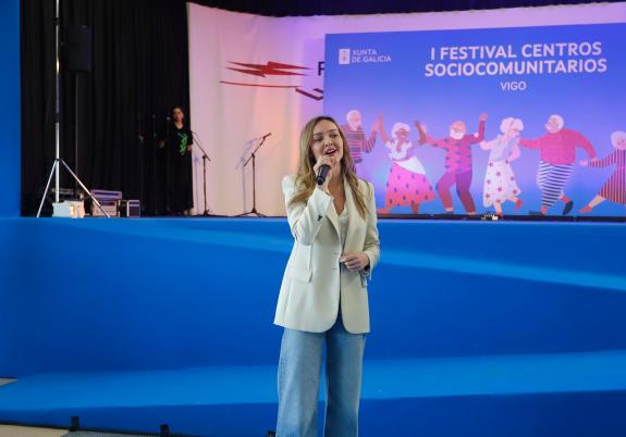 Imagen de la noticia:Fabiola García ponen en valor el papel de los centros sociocomunitarios de la Xunta en la promoción del envejecimiento activ...