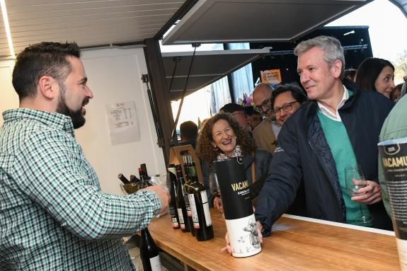 Imagen de la noticia:Rueda asiste a la Feria del Vino de Amandi, en Sober