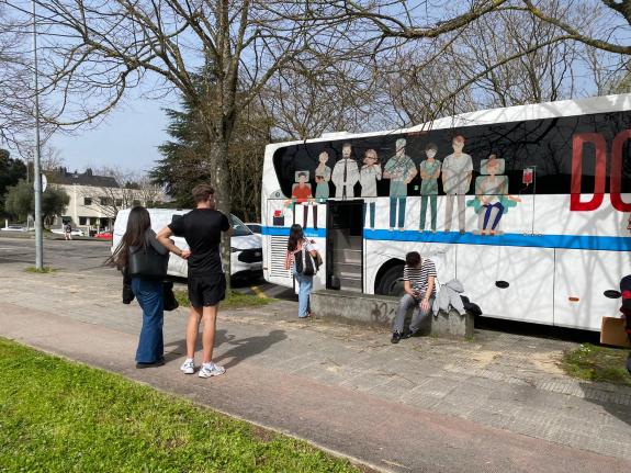 Imaxe da nova:As unidades móbiles da Axencia de Doazón de Órganos e Sangue visitan esta semana 33 concellos para incentivar a participación da ci...