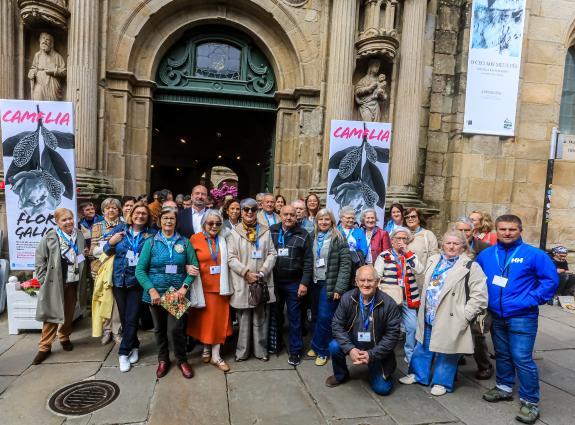 Imaxe da nova:Xosé Merelles convida a visitar a mostra ‘Camelia, Flor de Galicia’ que converte Santiago de Compostela en destino imprescindible e...