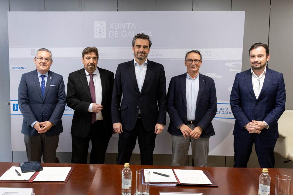 Imaxe 1 de 2 asociada á nova