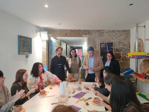 Imaxe da nova:A Xunta conmemora os Días europeos da Artesanía coa Asociación de Artesáns de Ourense