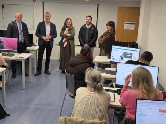 Imagen de la noticia:La Xunta invierte cerca de 10,8 millones de euros en los cursos AFD que se imparten en la provincia de Pontevedra