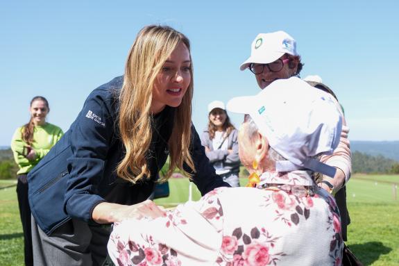 Imaxe da nova:Fabiola García anima os usuarios das residencias de maiores da Xunta a participar en iniciativas de envellecemento activo a través ...