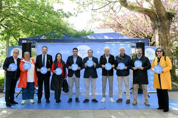 Imaxe da nova:A Xunta participa na presentación da campaña de dinamización ‘Días Azuis do Comercio Galego’ co gallo de incentivar as compras nos ...