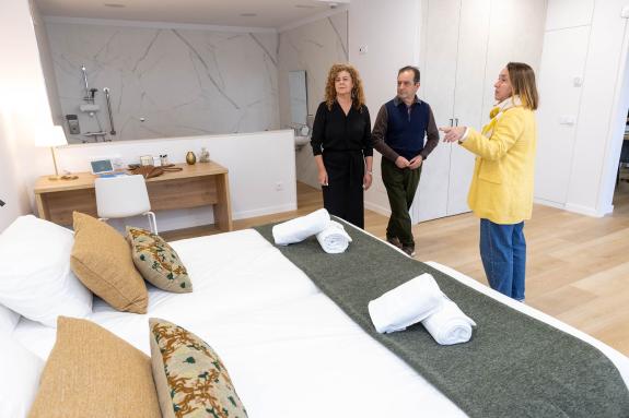 Imaxe da nova:A nova aula de simulación avanzada de hostalaría do CIFP Compostela integra as últimas tecnoloxías do sector en prol da mellor form...