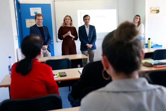 Imagen de la noticia:La Xunta invierte 220.000 euros en el PIE de Ferrol para la formación de cara a la inserción laboral de 100 personas desempl...