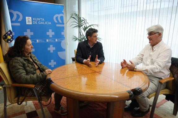 Imaxe da nova:Arias reúnese co presidente da Protectora de Animais de Lugo para reafirmar o compromiso da Xunta no proxecto de reforma das súas i...