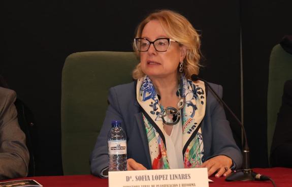 Imaxe da nova:A Xunta destaca o labor do persoal de enfermería que forman 35 equipos de soporte de atención domiciliaria e que atenden especialme...
