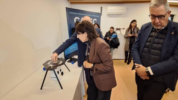 Imaxe da nova:Lorenzana destaca a aposta que está facendo por Galicia o principal centro tecnolóxico aeroespacial de España