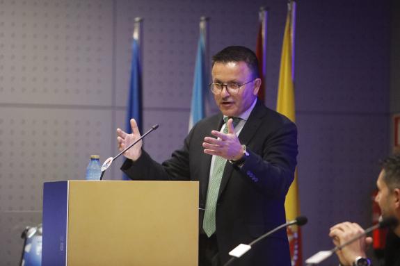 Imaxe da nova:A Xunta anima a solicitar o Bono remuda con axudas de ata 30.000 € e o apoio da Rede de polos para garantir a continuidade dos nego...