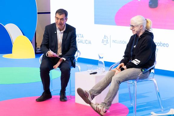 Imaxe da nova:Román Rodríguez pon á atleta Susana Rodríguez Gacio como exemplo de inclusión e de triunfo dun talento que supera barreiras