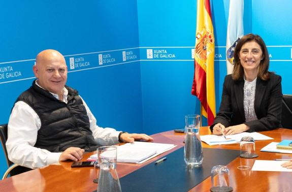 Imagen de la noticia:La Xunta y el Ayuntamiento de Cartelle evalúan vías de colaboración para ampliar la red de saneamiento municipal y que llegu...