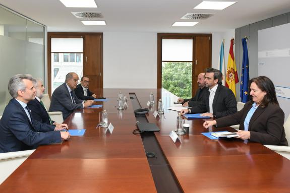 Imaxe da nova:A Xunta continúa a rolda de xuntanzas para presentar a postura autonómica na captación de novas rutas aéreas co sector empresarial ...