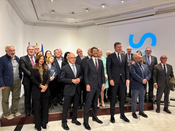 Imaxe da nova:A Xunta promociona a candidatura de Ribeira Sacra a Patrimonio Mundial entre embaixadores dos 21 países que a avaliarán en xullo na...